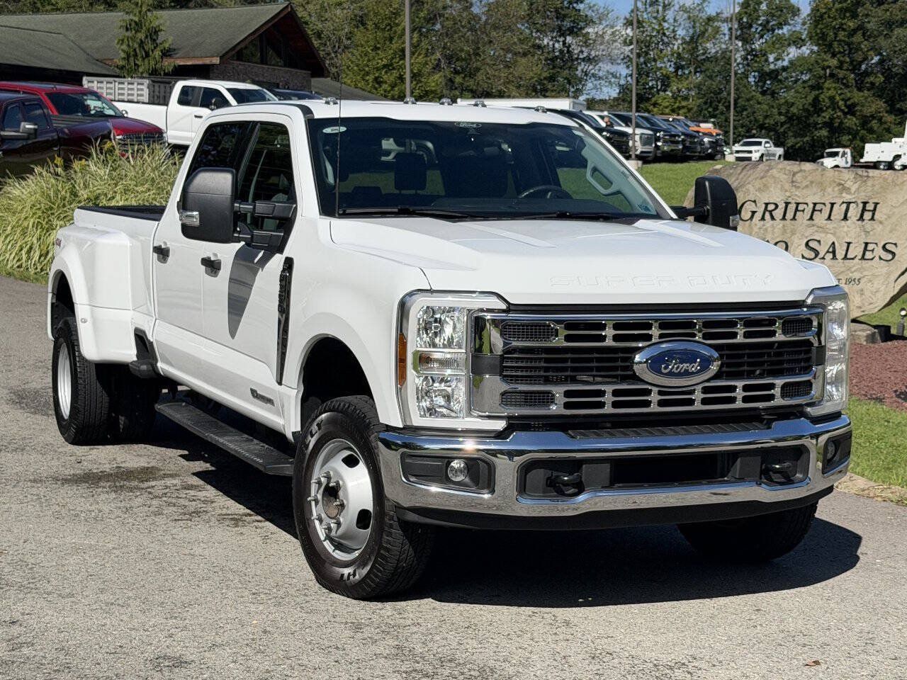 Used 2026 Ford F350 XLT AWD/4WD image 1