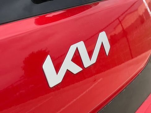 Used 2024 Kia Soul LX w/ Option Group 015 image 9