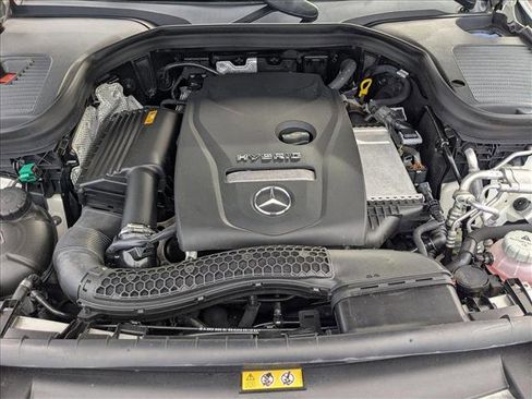 Used 2018 Mercedes-Benz GLC 350e 4MATIC image 23