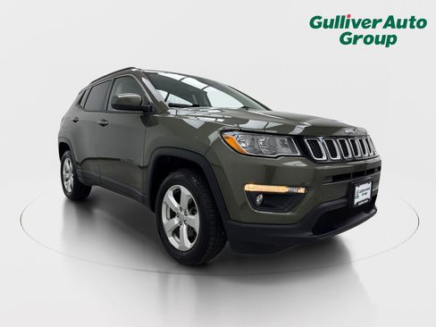 Used 2018 Jeep Compass Latitude w/ Popular Equipment Group AWD/4WD image 13