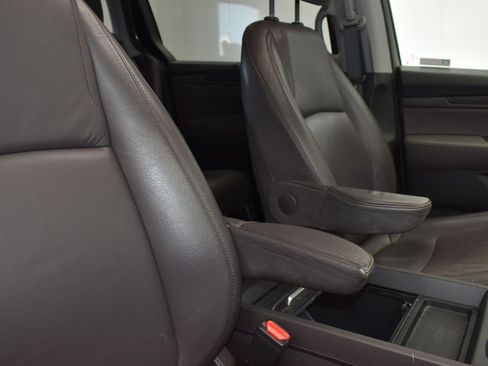 Used 2019 Honda Odyssey EX-L image 25