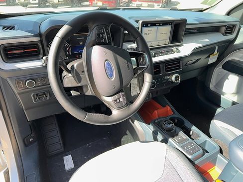 New 2024 Ford Maverick XLT w/ XLT Luxury Package image 13