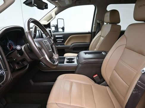 Used 2018 GMC Sierra 3500 Denali w/ Duramax Plus Package AWD/4WD image 16
