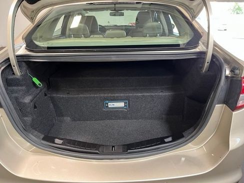 Used 2017 Ford Fusion Energi SE FWD image 17