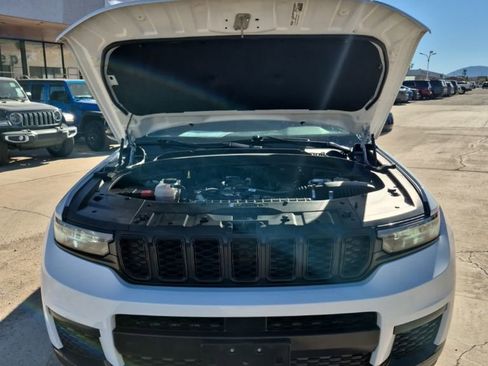 Used 2023 Jeep Grand Cherokee L Altitude image 69