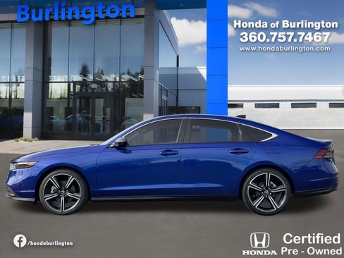 Used 2025 Honda Accord Sport image 3