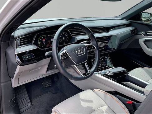 Used 2024 Audi Q8 e-tron Prestige AWD/4WD image 13