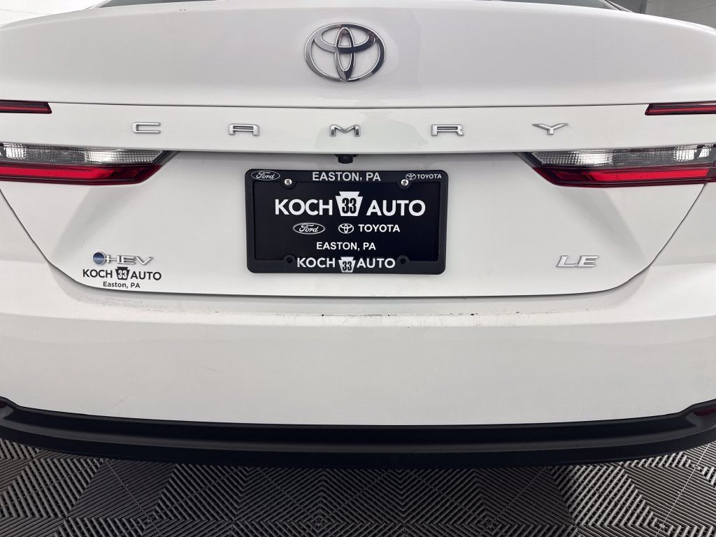 Used 2025 Toyota Camry LE FWD image 13