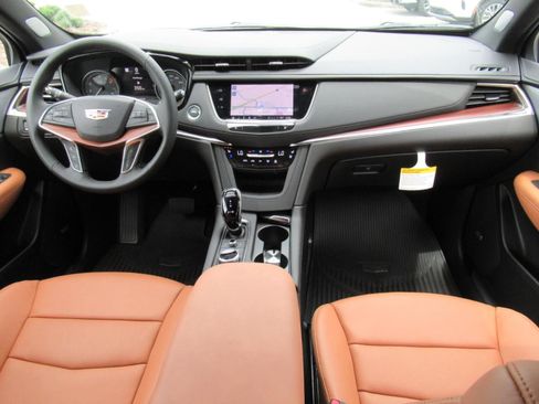 New 2026 Cadillac XT5 Premium Luxury w/ Driver Assist Package FWD image 11