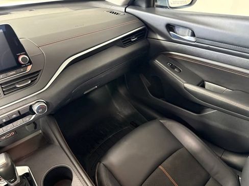 Used 2022 Nissan Altima 2.5 SR FWD image 26