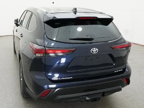 New 2026 Toyota Highlander XLE image 47