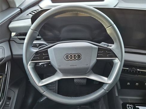 Used 2025 Audi Q6 e-tron Premium Plus w/ Premium Plus image 14