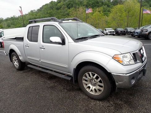 Used 2012 Nissan Frontier SL w/ Moonroof Pkg AWD/4WD image 8