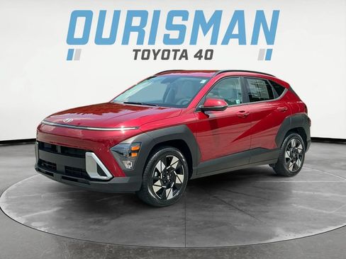 Used 2024 Hyundai Kona SEL FWD image 3