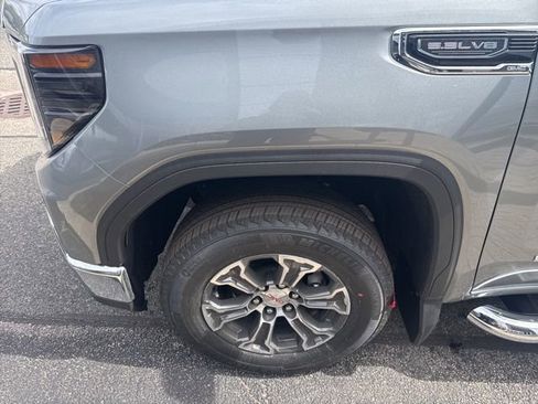 New 2026 GMC Sierra 1500 SLE w/ Preferred Package AWD/4WD image 4
