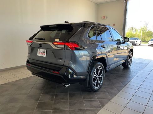 Used 2025 Toyota RAV4 XSE w/ Weather Package AWD/4WD image 6