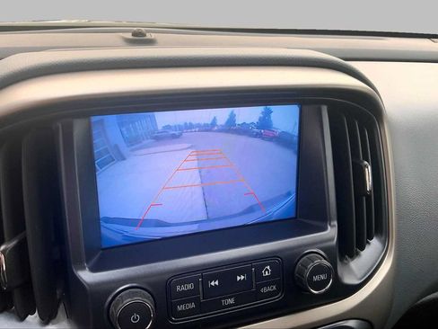 Used 2017 Chevrolet Colorado Z71 AWD/4WD image 28