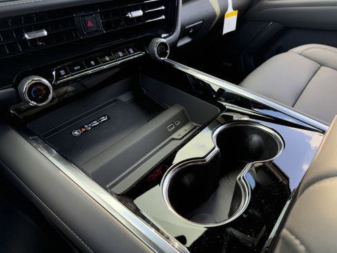 New 2026 Chevrolet Suburban LT w/ Comfort Package image 18