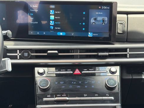 Used 2025 Hyundai Santa Fe SEL FWD image 20