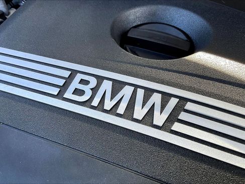 Used 2025 BMW X2 xDrive28i w/ Premium Package image 34