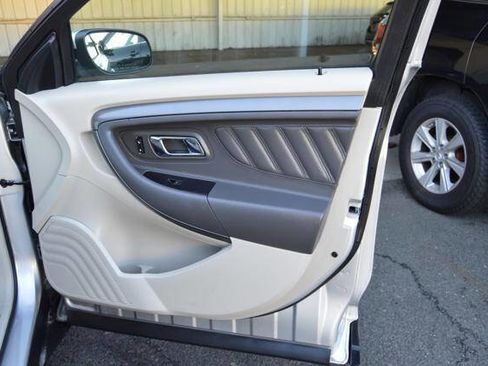 Used 2011 Ford Taurus SEL w/ 201A Rapid Spec Order Code FWD image 17