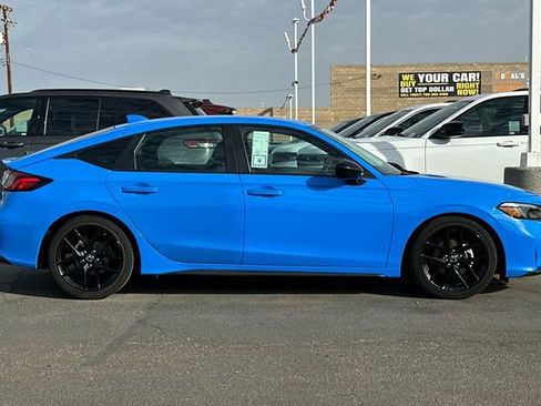 Used 2025 Honda Civic Sport image 6