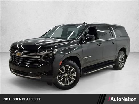 Used 2021 Chevrolet Suburban LT RWD image 1