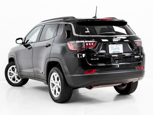 Used 2024 Jeep Compass Latitude AWD/4WD image 27