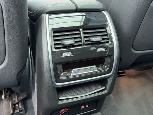 Used 2024 BMW X5 sDrive40i image 41