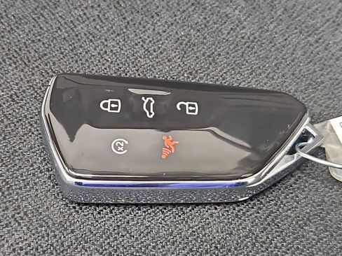 New 2026 Volkswagen Tiguan SE AWD/4WD image 34