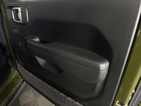 Used 2023 Jeep Wrangler Unlimited w/ 8.4" Radio Group image 34