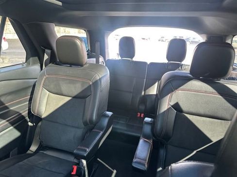 Used 2023 Ford Explorer ST-Line w/ Class IV Trailer Tow Package image 26