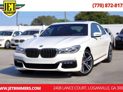 Used 2018 BMW 750i RWD image 1