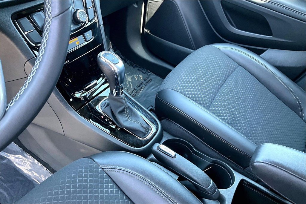 Used 2022 Buick Encore Preferred w/ Safety Package AWD/4WD image 10