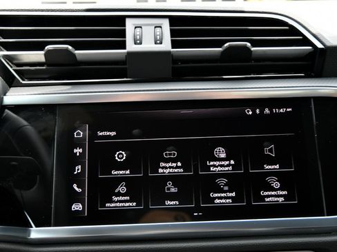 Used 2025 Audi Q3 2.0T Premium image 21