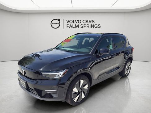 New 2025 Volvo EX40 Core w/ Climate Package AWD/4WD image 3