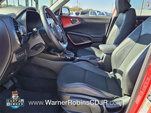 Used 2025 Kia Soul GT-Line image 5