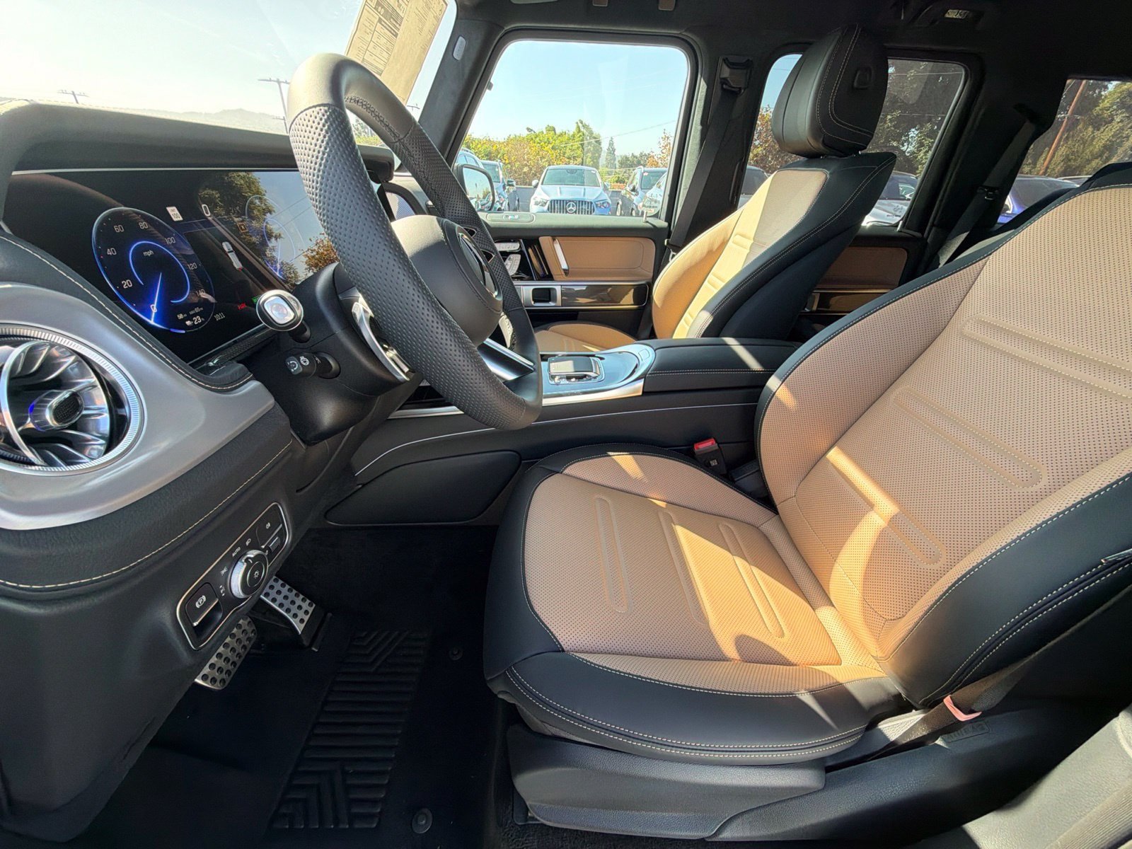 New 2027 Mercedes-Benz G 580 e image 17