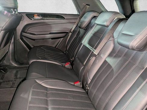 Used 2019 Mercedes-Benz GLE 400 4MATIC image 20