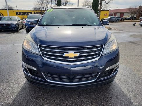 Used 2017 Chevrolet Traverse LT image 10