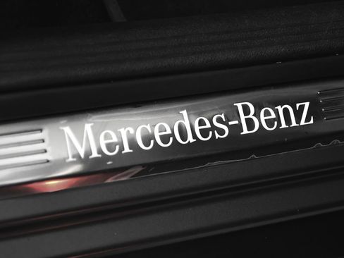 Used 2023 Mercedes-Benz GLC 300 4MATIC Coupe image 14