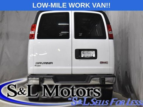 Used 2024 GMC Savana 2500 w/ Driver Convenience Package image 8