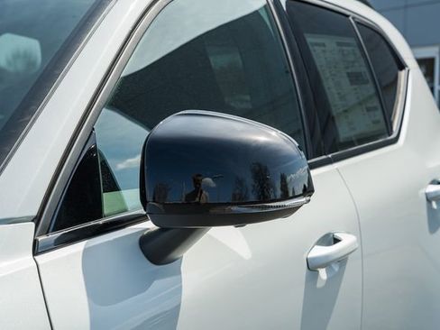 New 2026 Volvo XC40 B5 Plus w/ Climate Package image 16