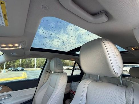 Used 2022 Mercedes-Benz GLE 350 image 34