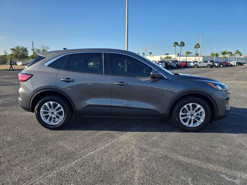 Used 2021 Ford Escape SE w/ Convenience Package image 2