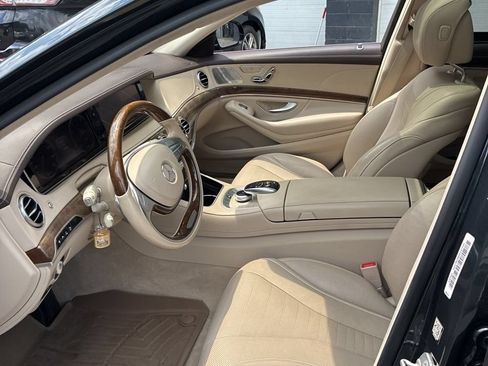 Used 2015 Mercedes-Benz S 550 4MATIC Sedan w/ Premium 1 Package image 9