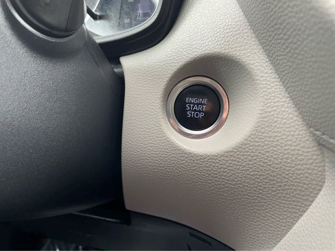 Used 2022 Toyota Corolla Cross LE image 19