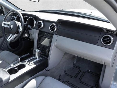Used 2006 Ford Mustang GT RWD image 20