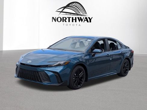 New 2026 Toyota Camry SE FWD image 6