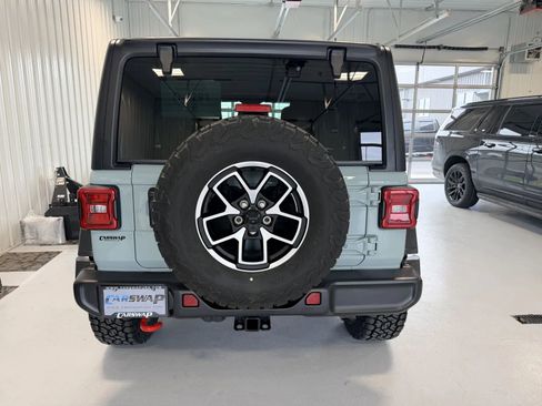 Used 2024 Jeep Wrangler Unlimited Rubicon AWD/4WD image 4